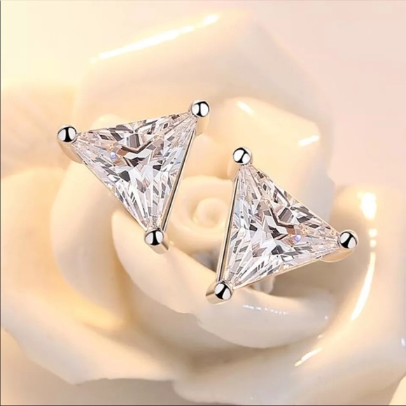 Jewelry - 925 sterling silver unisex diamond triangle stud earrings